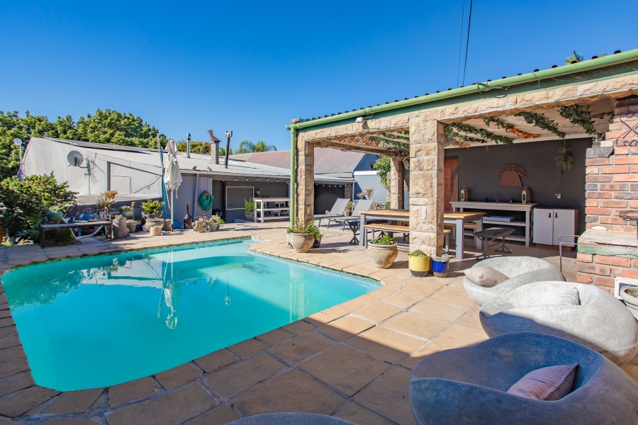 5 Bedroom Property for Sale in Bertville Western Cape